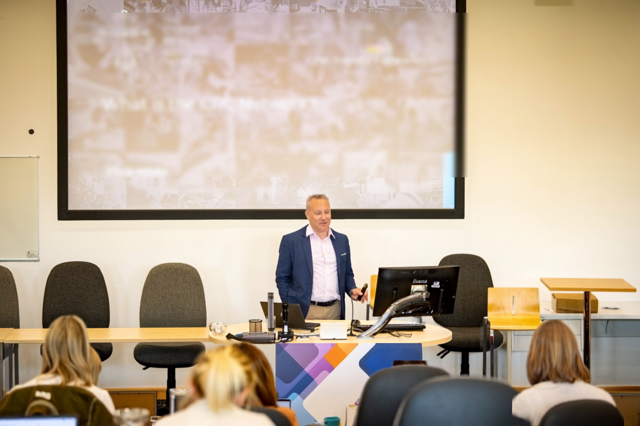 Executive & Leadership Briefings